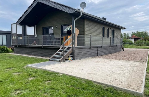 Sehestedt Casa | Vacation home Haus Seehund - Directly behind the dike on the North Sea