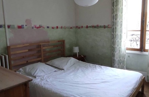 Quartier de France Casa | Vacation Home "Immeuble Et Maison Vichy" with Balcony, Private Terrace & Wi-Fi