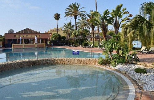 Meia Praia Cabaña | Vacation home in beach resort