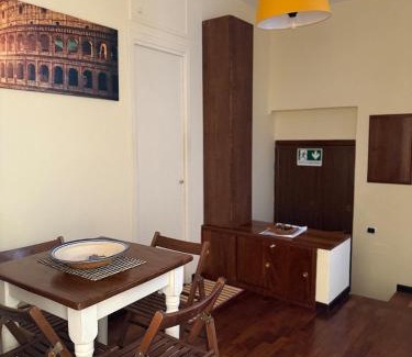 Rione XIV Borgo Apartamento | Vacation Home in Borgo Pio-Near San Pietro