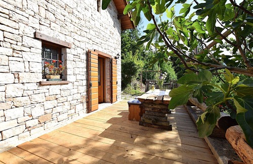 Lamon Casa | Vacation Home in Lamon with 2 bedrooms sleeps 5