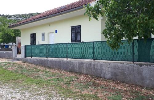 Pirovac Casa | Vacation home Ivan