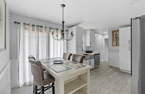 Feura Bush Casa | Vacation home just 11 minutes from MVP Arena
