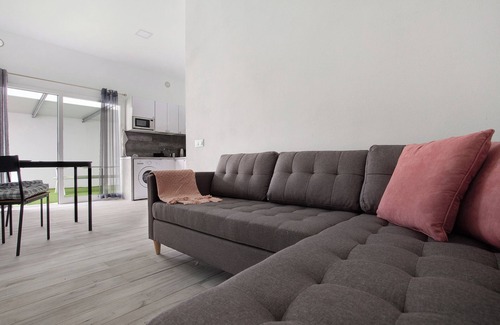 Antigua Apartamento | Casa de vacaciones "La Corte A2" con vistas a la montaña, terraza privada y Wi-Fi