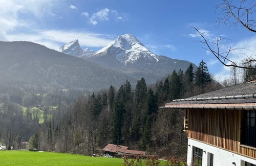 Bischofswiesen Apartamento | Vacation home LebensART, 1-7 pers., 125m², 3 bedrooms, WSZ, shower/WC, bathtub, Bk,T