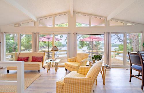 Lake Ozark Casa | Vacation Home Mallard Water Front two king beds