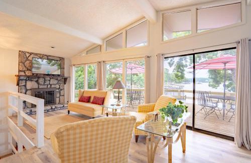 Lake Ozark Casa | Vacation Home Mallard Water Front two king beds