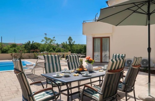 Sveti Anton Casa | Casa de vacaciones Mariva (MLK322) en Krk/Malinska - 5 personas, 2 dormitorios