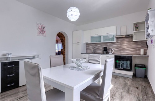 Rogocana Casa | Casa de vacaciones Maric by Interhome