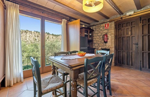 Flix Casa | Casa de vacaciones "Mas De Lorena" con vistas a la montaña, piscina compartida y Wi-Fi