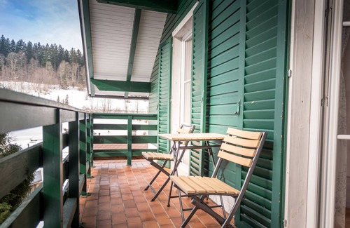 Lackenhof Apartamento | Casa de vacaciones no muy lejos del Großer Ötscher con un balcón y una vista fantástica