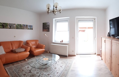 Guelzow Apartamento | Holiday home in the outskirts of the village near Güstrow for 5 guests + child