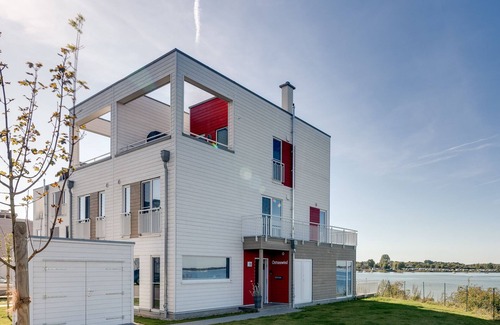 Olpenitz Casa | Viento del mar Báltico: vista al agua, sauna finlandesa, hidromasaje, chimenea, 2 estacionamientos