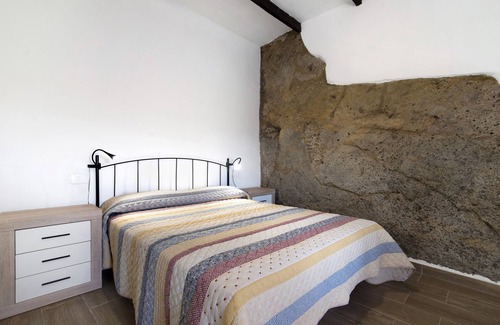 Santa Brígida Casa | Vacation Home 'Pepa' with Sea View, Private Terrace and Wi-Fi