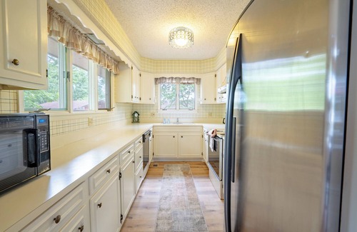 Lake of the Ozarks Casa | Vacation Home right outside your door, close to boat rentals, dock with lily pad.