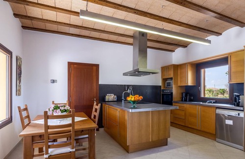 Es Palmer Casa | Casa de vacaciones Son Fort Des Trenc con vistas a la montaña, piscina, Wi-Fi, terraza y jardín