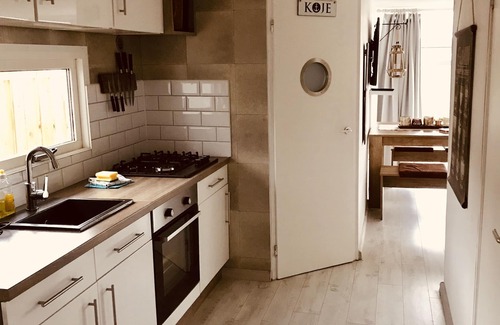 Onderdijk Casa | Vacation home St.Pauli with water access(pet friendly)