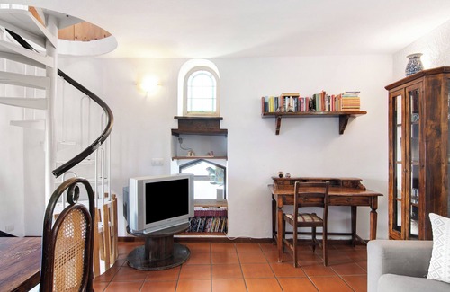 Moltrasio Casa | Casa de vacaciones "Casa de piedra del año 1500" con vistas al lago y Wi-Fi