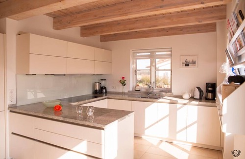 Rosenhagen Casa | Casa de vacaciones "Strand 22", 500 m de Playa, sauna, silla de playa, wifi gratis
