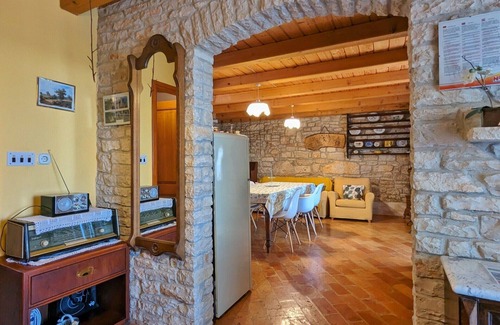 Peresiji Casa | Vacation home with pool and beautiful terrace