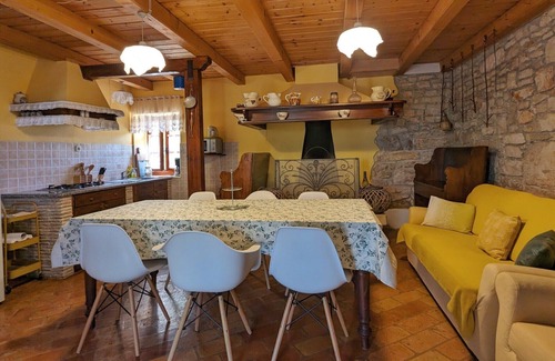 Peresiji Casa | Vacation home with pool and beautiful terrace