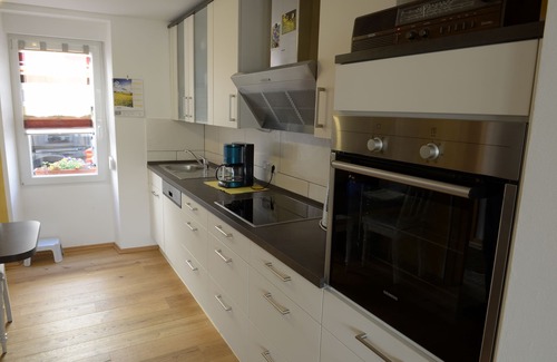 Uerzig Casa | Casa de vacaciones con vista despejada al Mosela, jardín de invierno, 6-10 personas, 3 baños