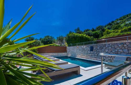 Zaton Casa | Vacation home with Private heated Pool