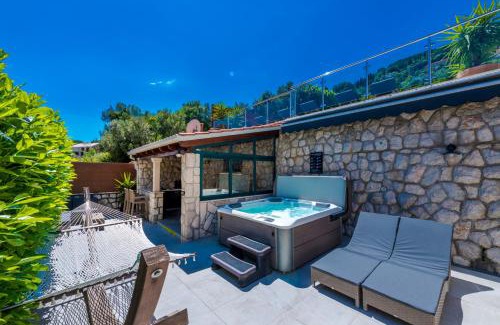 Zaton Casa | Vacation home with Private heated Pool