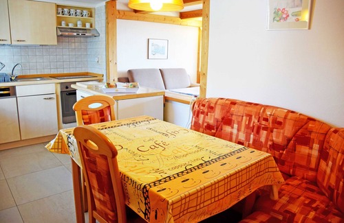 Gross Zicker Apartamento | cabaña de paja y el lago - cabaña de paja con vistas al lago