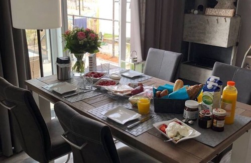 Renesse Chalet De Esquí | Casa de vacaciones con el mejor equipo, a solo 5 minutos a pie de la playa, se admiten perros.
