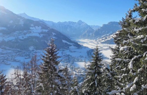 Zellberg Casa | Casa de vacaciones Zur schönsten Aussicht (ZAZ420) en Zell am Ziller - 24 personas, 8 dormitorios