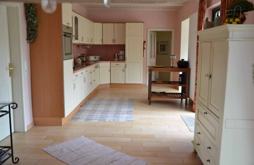 Varel Casa | Vacation in a historic house right on the Varel harbor!