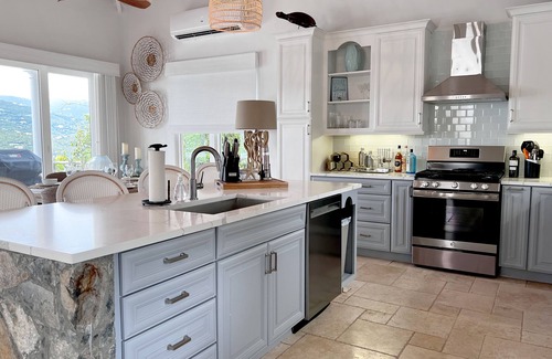 Peterborg Villa | Vacation in Paradise at Island Time Villa!