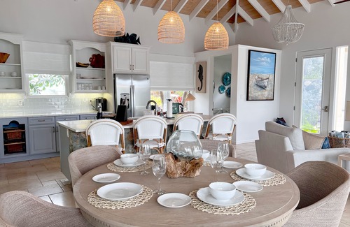 Peterborg Villa | Vacation in Paradise at Island Time Villa!