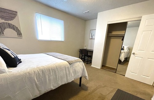 Lawrence Apartamento | Vacation Jayhawk style! 4