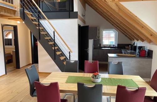 Holzschlag Apartamento | Vacation loft, 100 sqm, 2 bedrooms, 1 open bedroom, balcony and terrace, max. 6 persons