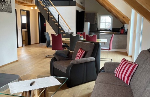 Holzschlag Apartamento | Vacation loft, 100 sqm, 2 bedrooms, 1 open bedroom, balcony and terrace, max. 6 persons