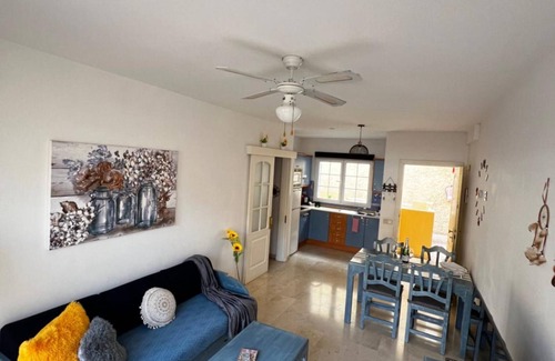 Lomo Quiebre Apartamento | Vacaciones 'Los Mangueros Beach 37 - Mogán' con vistas a la montaña, Wi-Fi y aire acondicionado