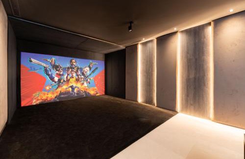 Nueva Milla de Oro Villa | VACATION MARBELLA I Villa Hanami, Private Infinity Edge-Pool, Gym, Movie Theater, Close to Golfs and Beaches