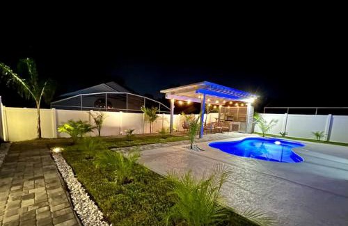 Lindfields Casa | Vacation Oasis Home with Private Pool and Grill 8615