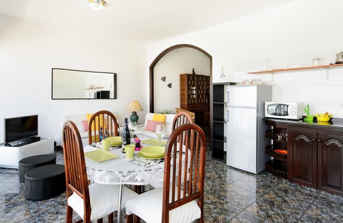 Caleta de Caballo Casa | Propiedad vacacional con Wi-Fi, balcón y vistas privilegiadas