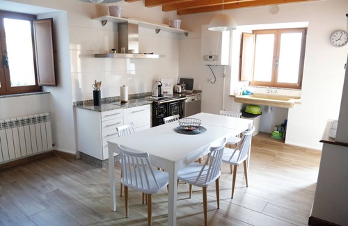 Lourenza Casa | Alquiler Vacacional Casa Muiño dos Frades "en un entorno agradable"