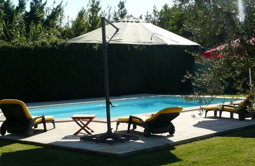 Mouries Chalet De Esquí | Nueva hacienda para alquiler en Mouires, en el corazón de los Alpilles, una zona tranquila de Provenza