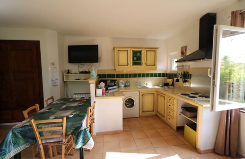 Gargas Cama Y Desayuno | Vacation rental with quiet Gite Artemiss Provence Gervais