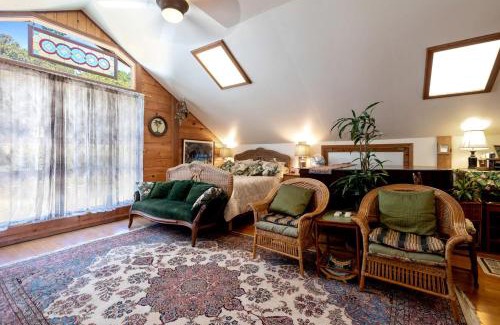 Hopland Casa | Vacation Rental with Spa and Pool on Winery near Healdsburg, California