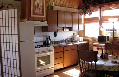 Hopland Casa | Vacation Rental with Spa and Pool on Winery near Healdsburg, California