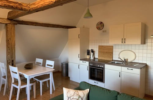 Kogel Apartamento | Vacaciones bajo techo de paja - Forsthaus Kölzin cerca de Zarrentin - Apartment Amor's Ruh