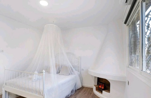 Tamaimo Villa | Vacation Villa 'Teide' with Mountain View, Private Pool and Wi-Fi