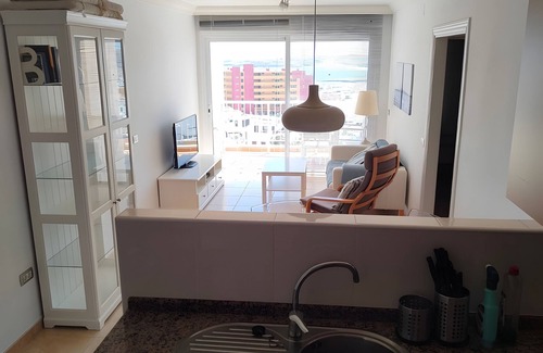 Poris de Abona Apartamento | Vacation 'Vista Bahia' with Sea View, Shared Pool and Wi-Fi