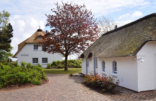 Norddorf Apartamento | Vacation with dog, incl. swimming pool and sauna, ground floor for 4 persons